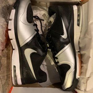 Nike Women’s Volleyball Shoes Size 12